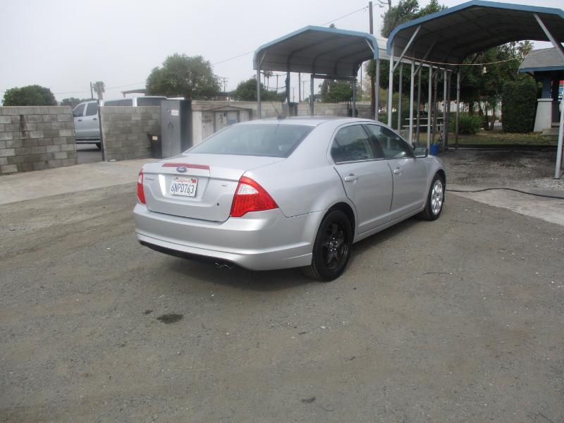 Ford Fusion SE 2010