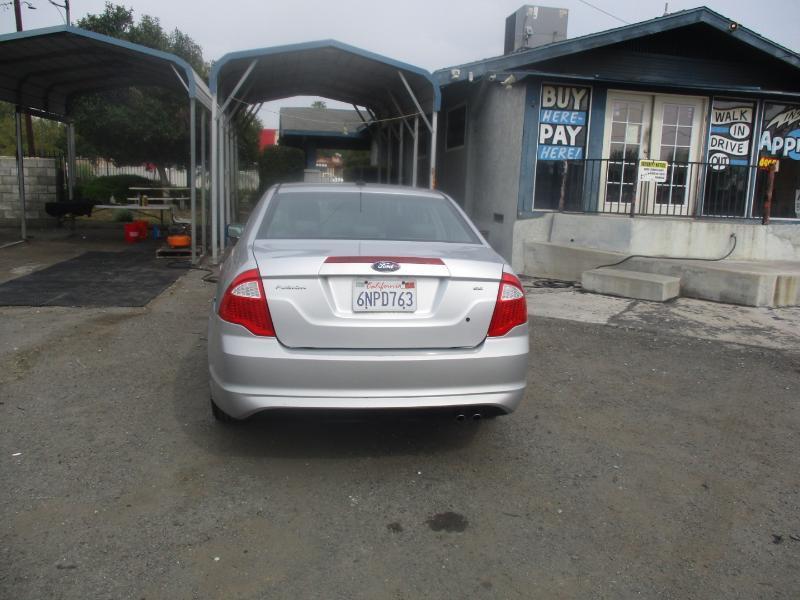 Ford Fusion SE 2010