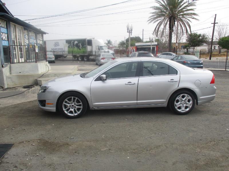 Ford Fusion SE 2010