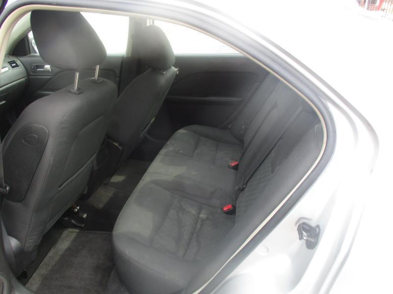 Ford Fusion SE 2010