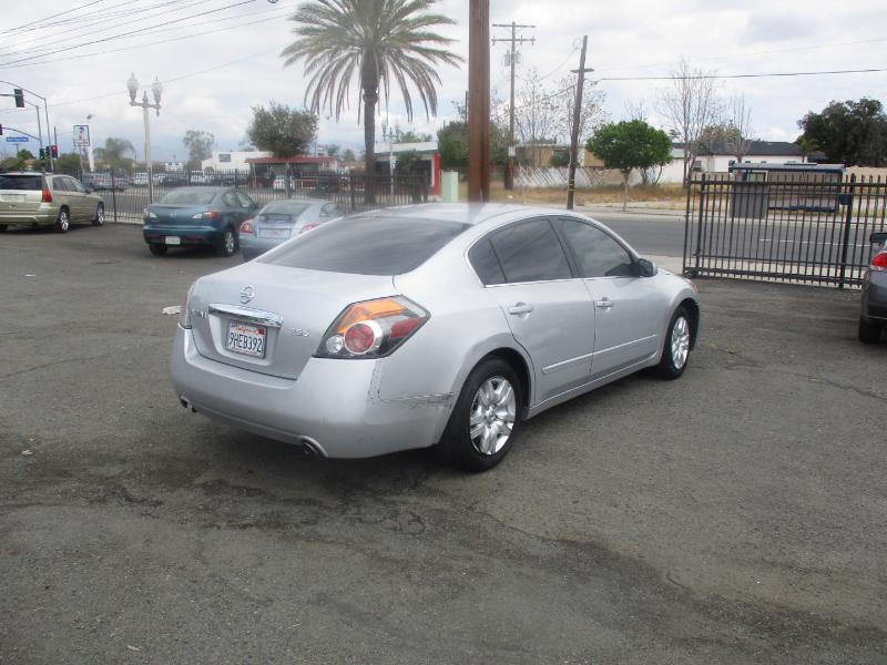 Nissan Altima 2.5 2012