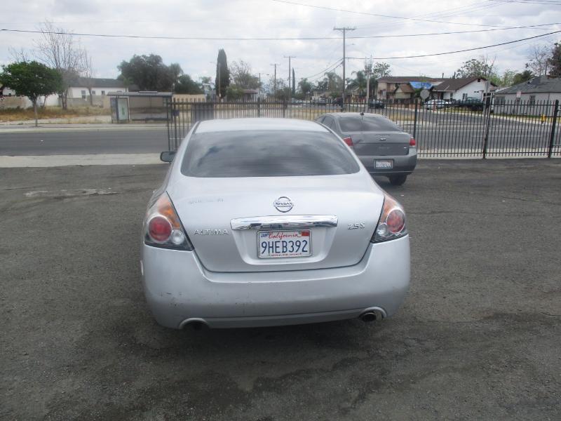 Nissan Altima 2.5 2012