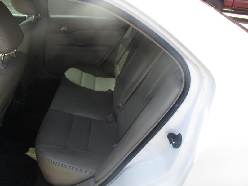 Ford Fusion Hybrid Sedan 2011