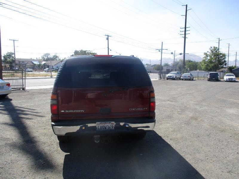 Chevrolet Suburban 1500 2WD 2002