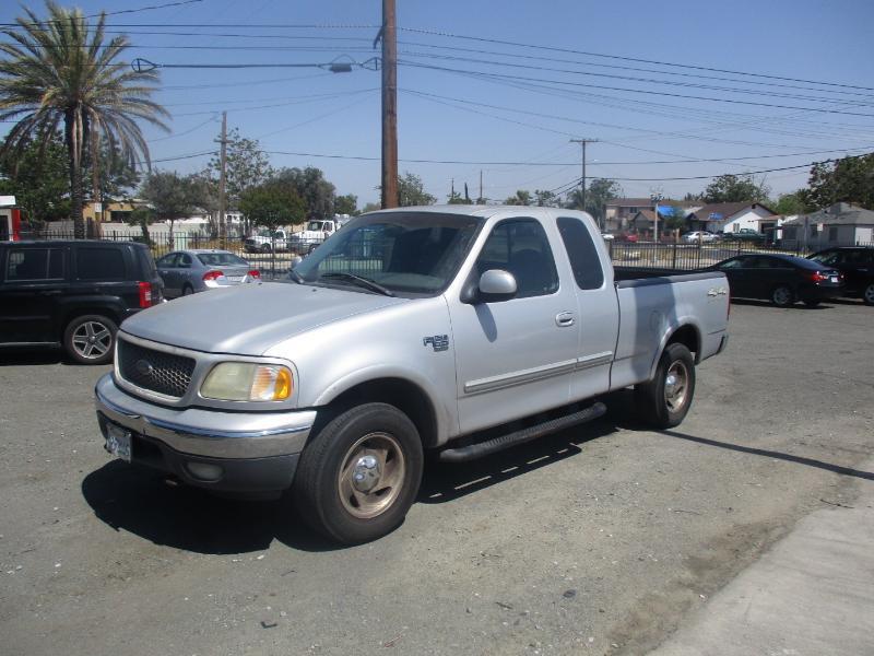Ford F-150 Lariat SuperCab Long Bed 4WD 2000