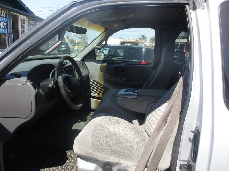 Ford F-150 Lariat SuperCab Long Bed 4WD 2000