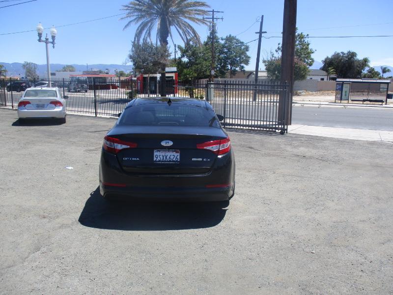 Kia Optima Hybrid LX 2013