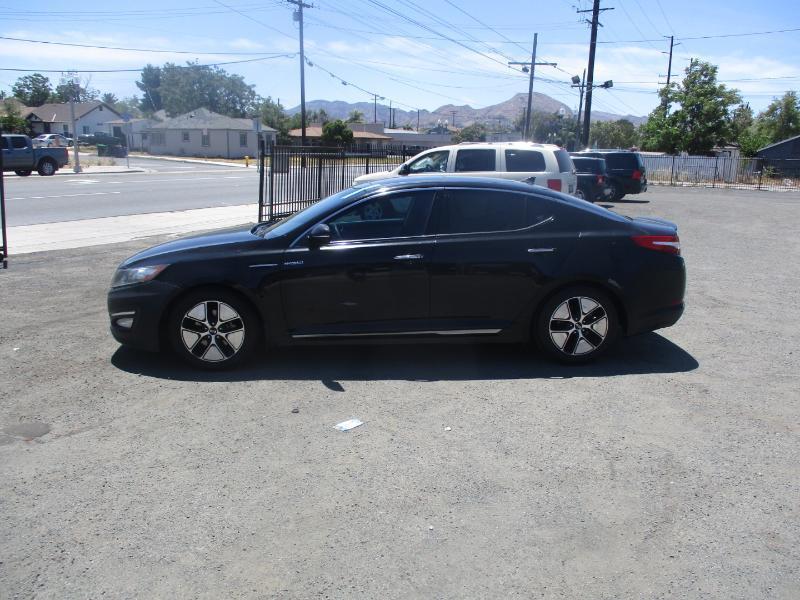 Kia Optima Hybrid LX 2013