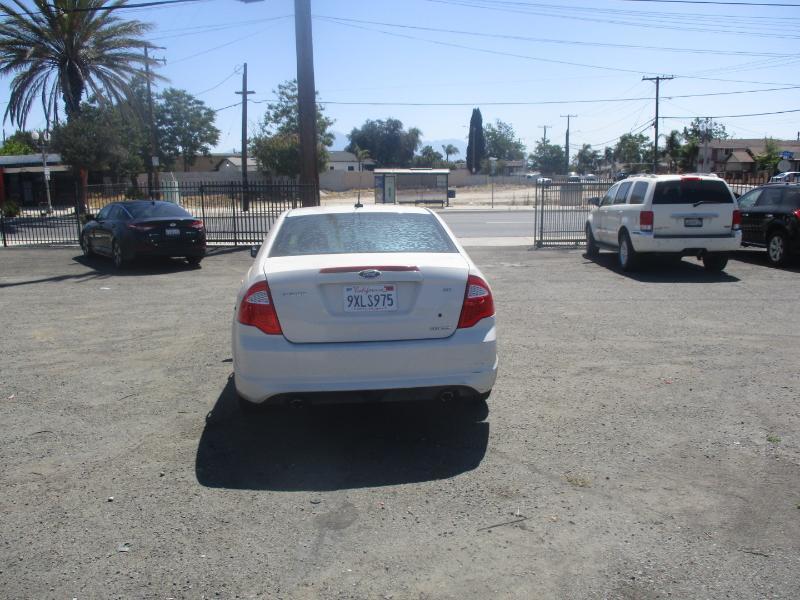 Ford Fusion SE 2012