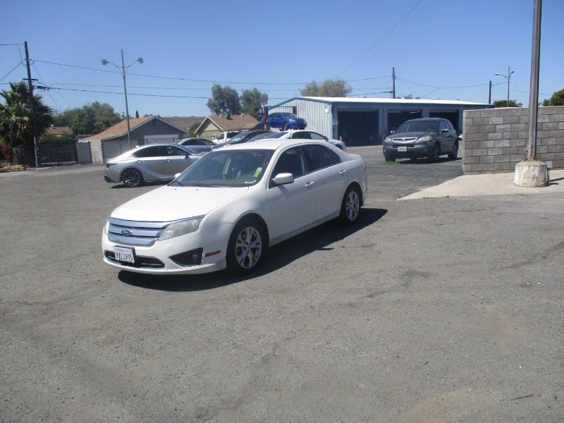Ford Fusion SE 2012