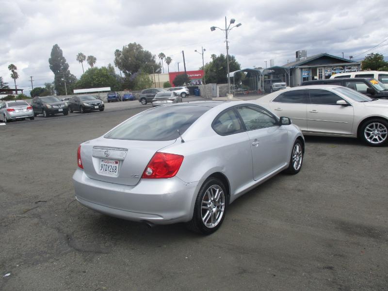 Scion tC Sport Coupe 2005