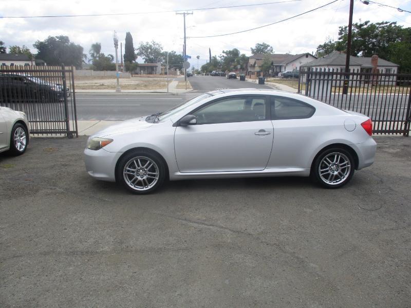 Scion tC Sport Coupe 2005
