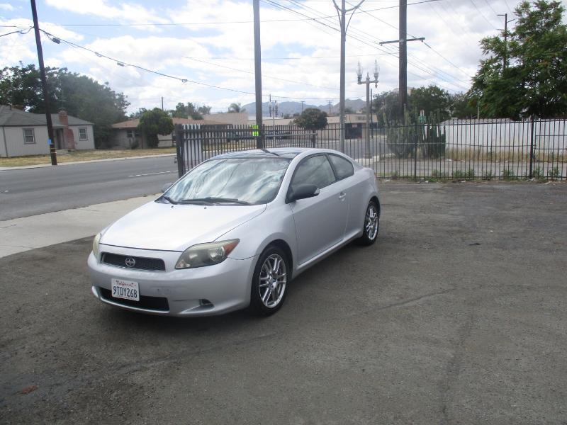 Scion tC Sport Coupe 2005