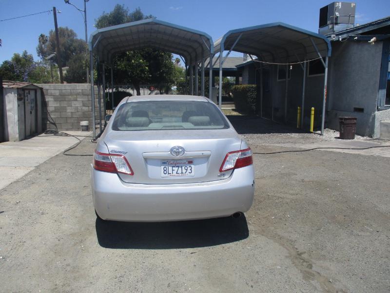 Toyota Camry Hybrid Sedan 2009