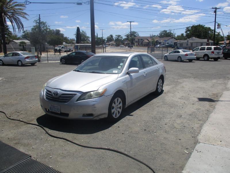 Toyota Camry Hybrid Sedan 2009