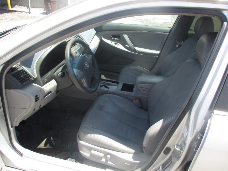 Toyota Camry Hybrid Sedan 2009