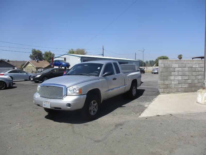 Dodge Dakota SLT Club Cab 2WD 2007