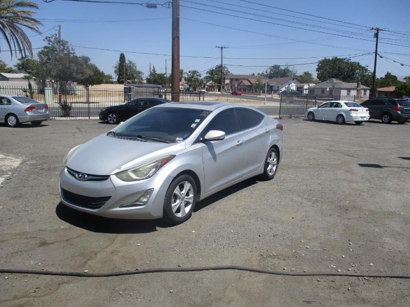 Hyundai Elantra SE 6AT 2016