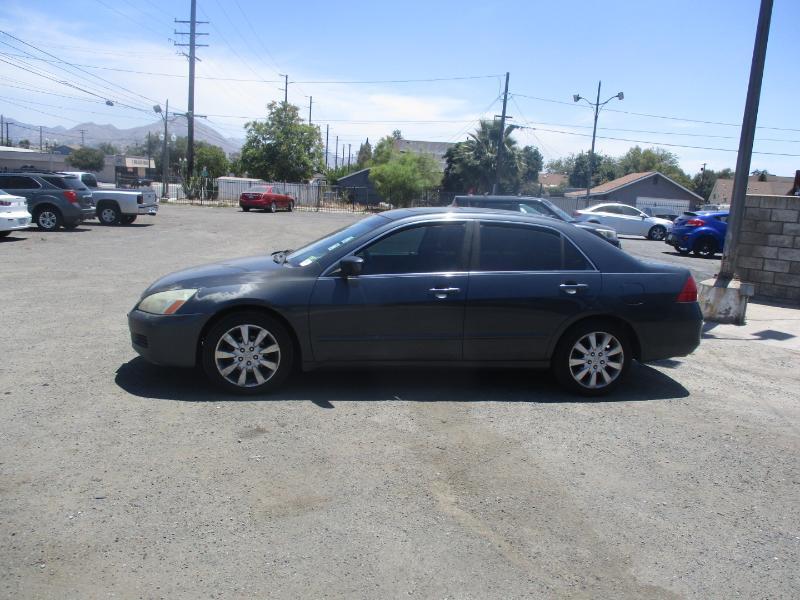 Honda Accord EX V-6 Sedan AT w/ Nav System/ XM Radio 2006