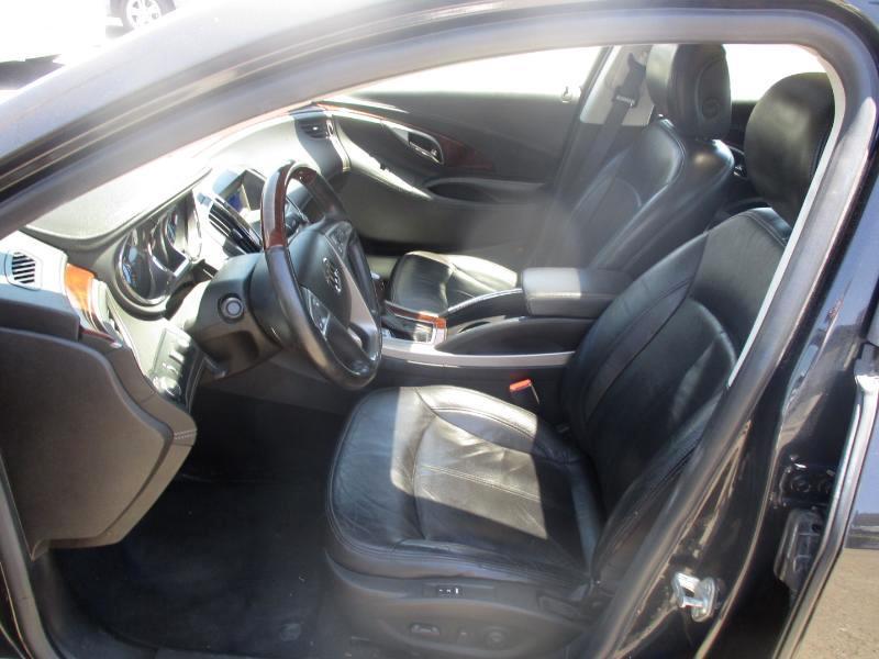 Buick LaCrosse CXL AWD 2011