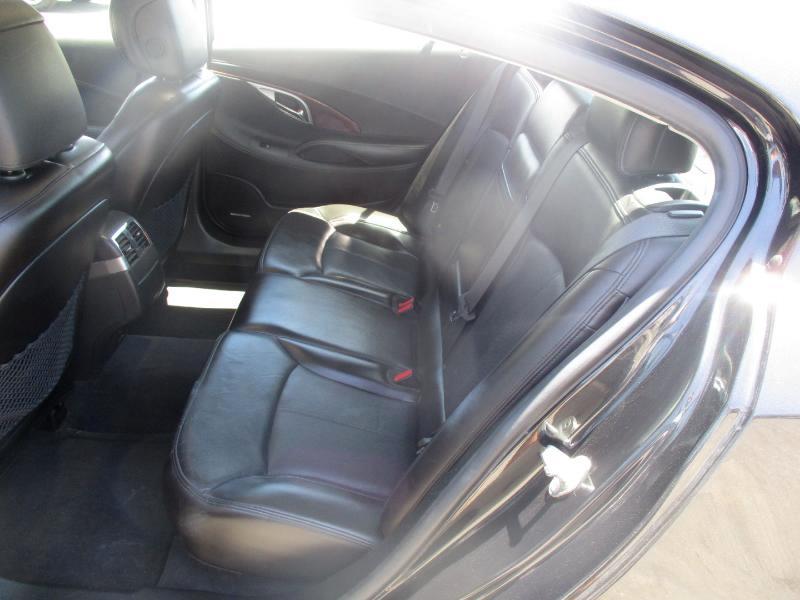 Buick LaCrosse CXL AWD 2011