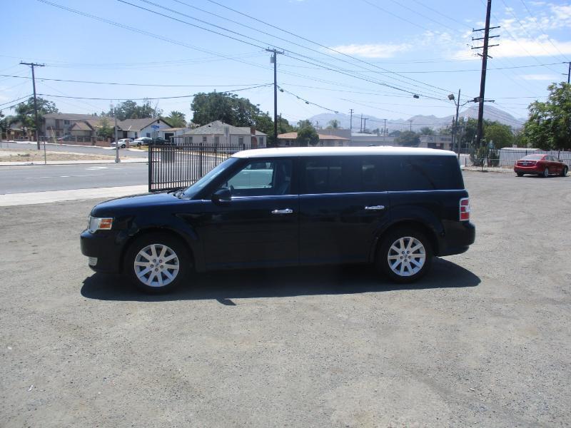 Ford Flex SEL FWD 2010