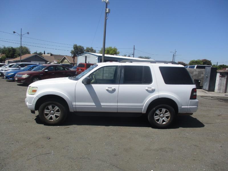 Ford Explorer XLT 4.0L 4WD 2009