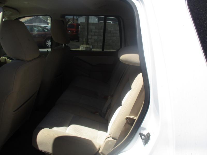 Ford Explorer XLT 4.0L 4WD 2009