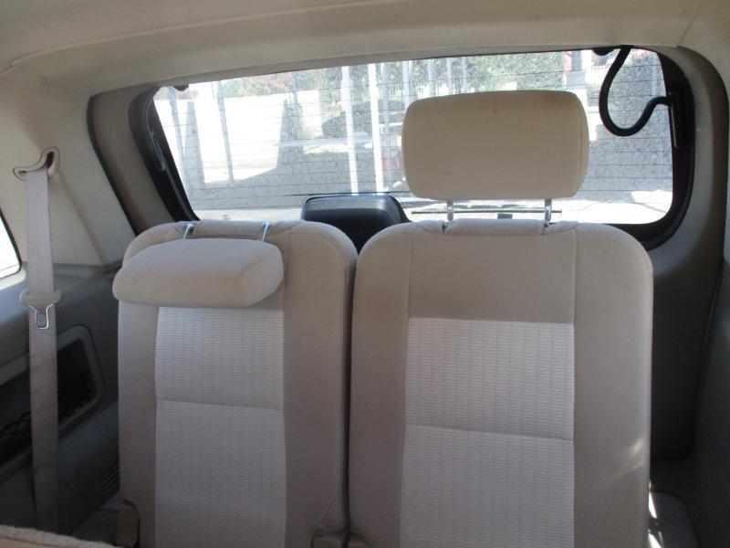Ford Explorer XLT 4.0L 4WD 2009