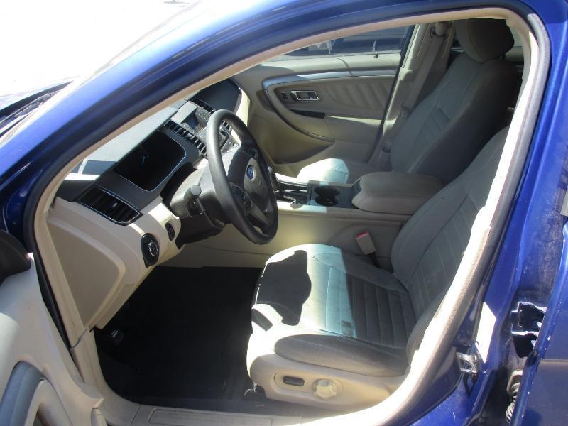 Ford Taurus SE FWD 2013