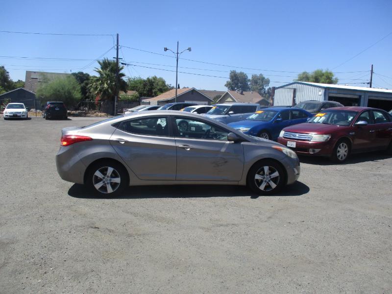 Hyundai Elantra Limited 2013