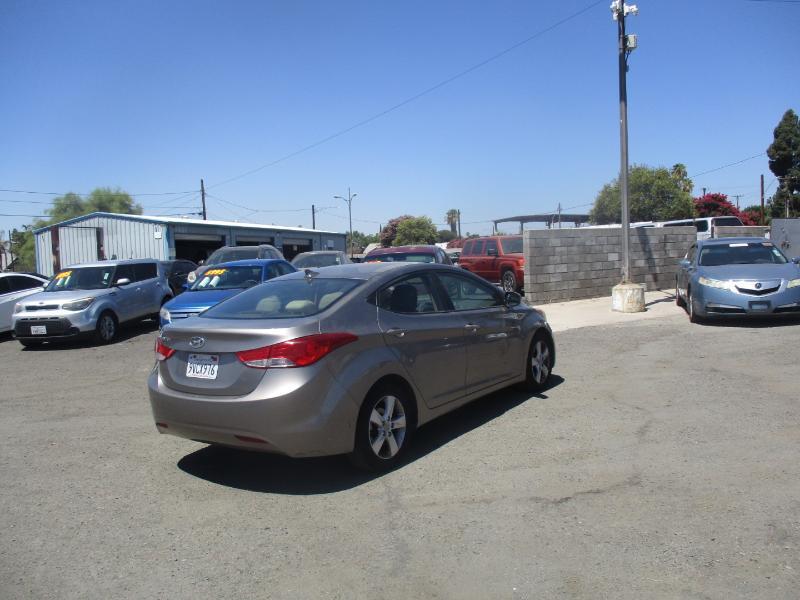 Hyundai Elantra Limited 2013