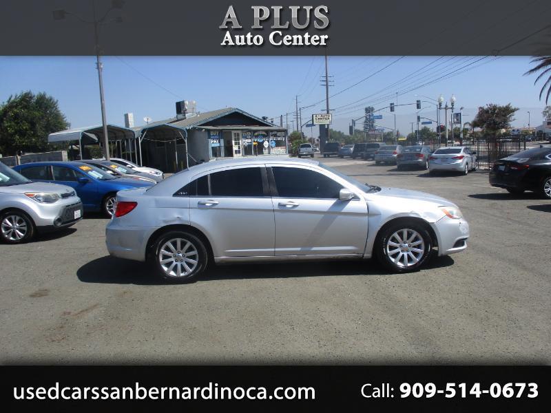 Chrysler 200 Touring 2011