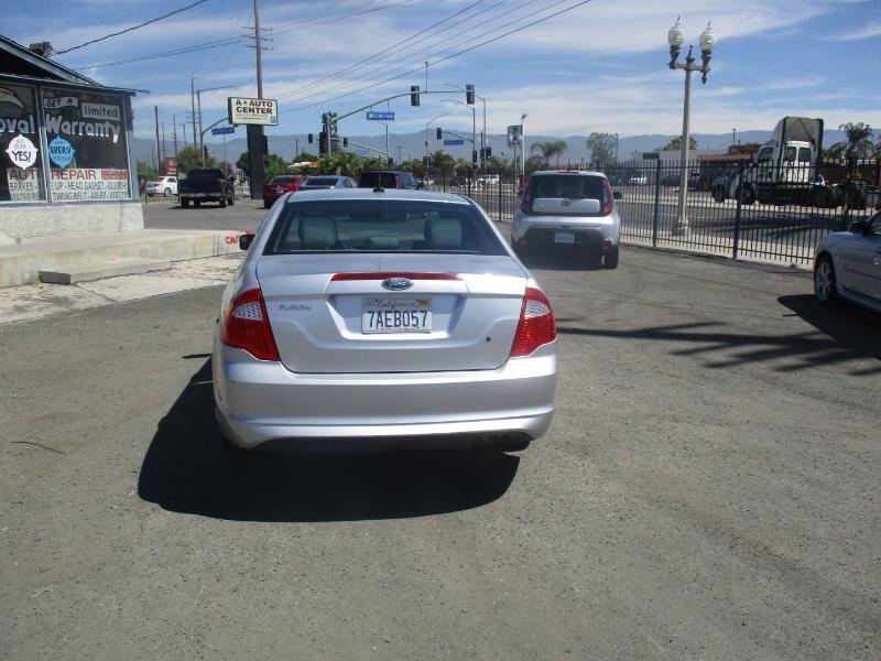Ford Fusion I4 S 2011
