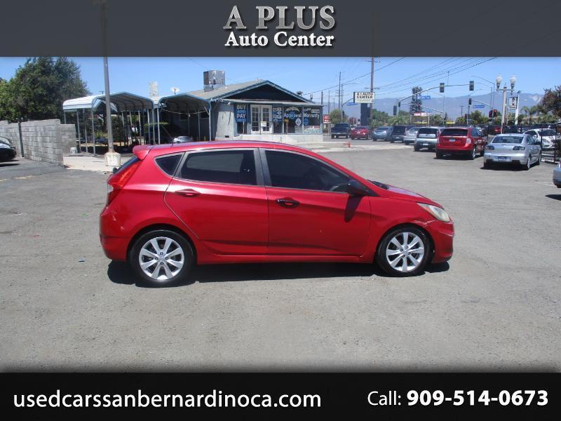 Hyundai Accent SE 5-Door 2013