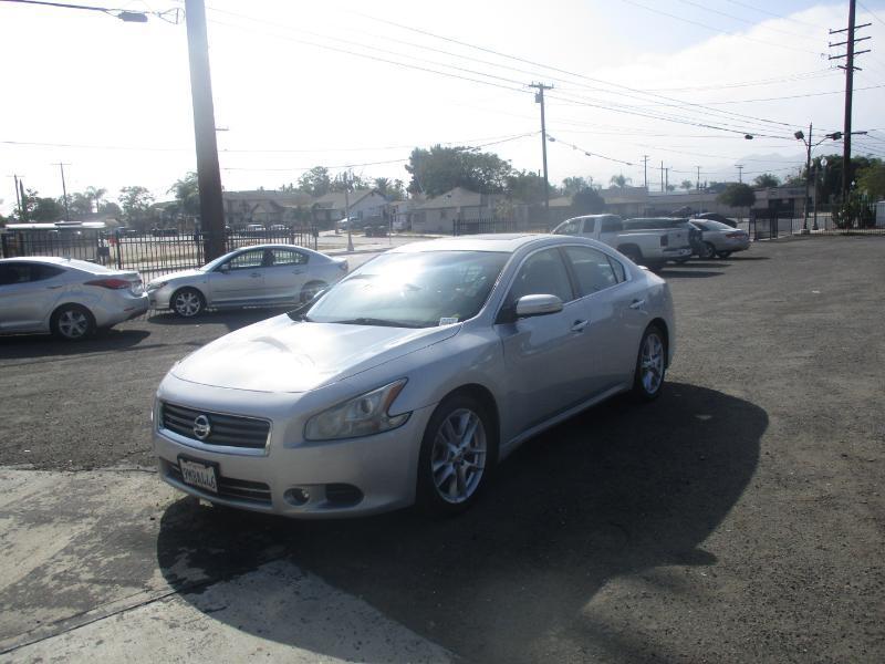 Nissan Maxima SV 2013