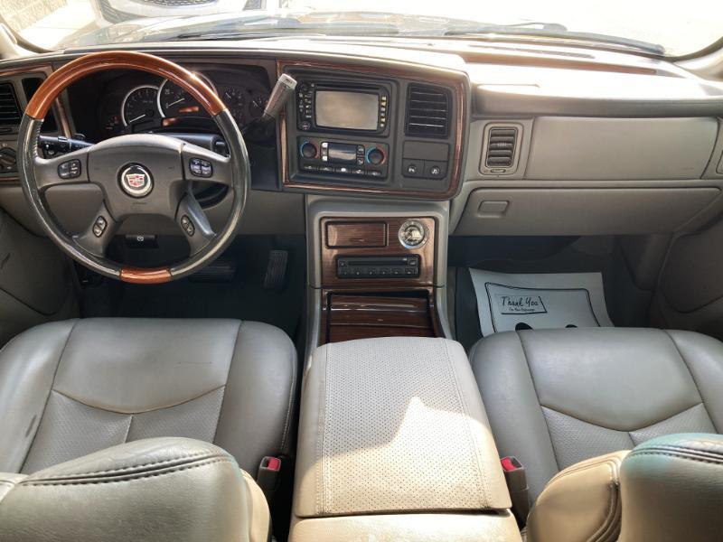 Cadillac Escalade ESV 2004