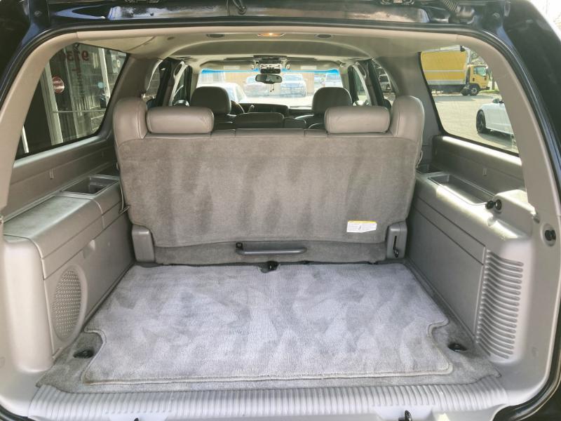 Cadillac Escalade ESV 2004