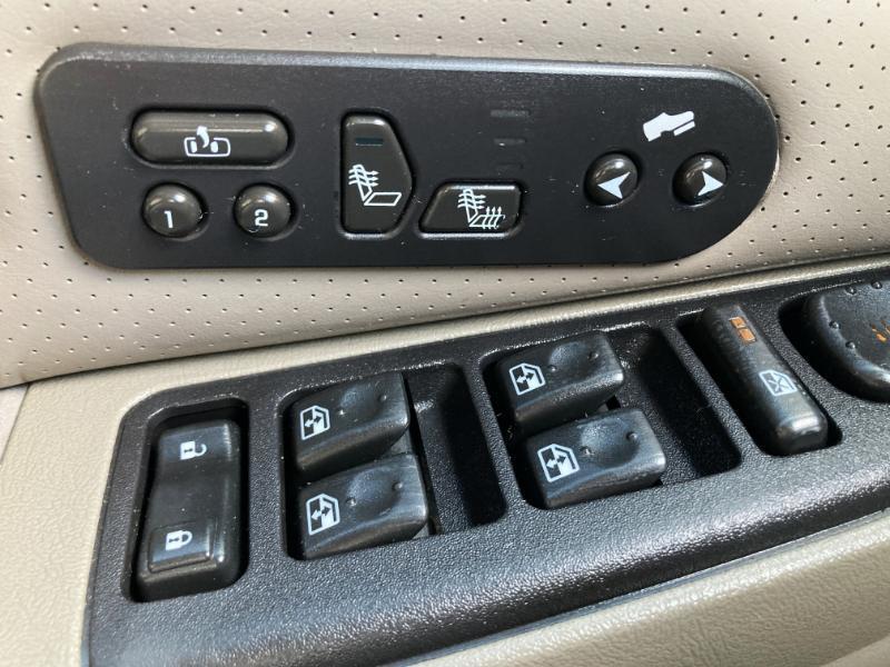 Cadillac Escalade ESV 2004