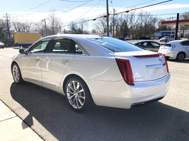 Cadillac XTS Luxury AWD 2013