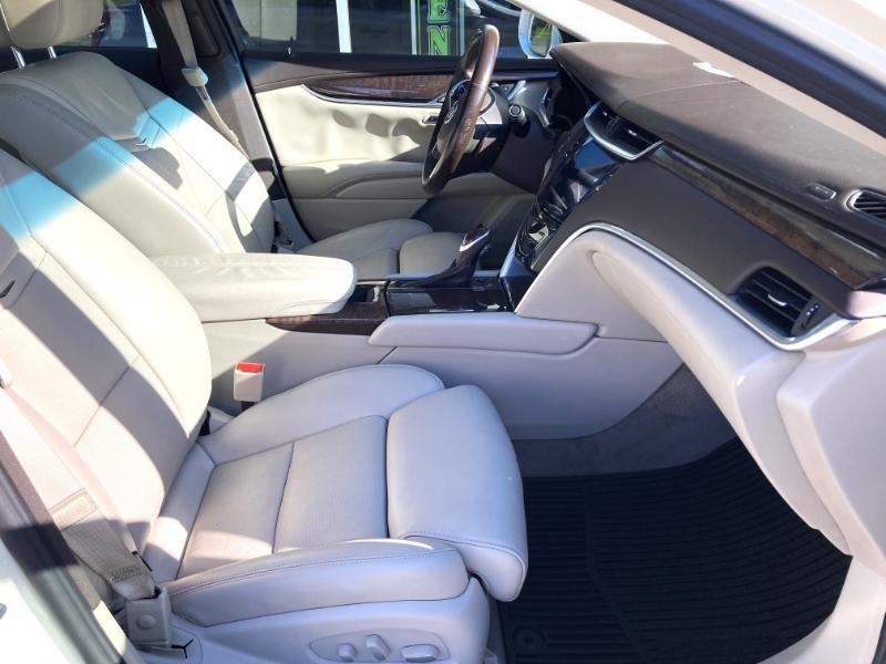 Cadillac XTS Luxury AWD 2013