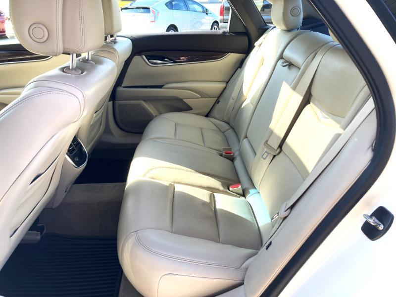 Cadillac XTS Luxury AWD 2013