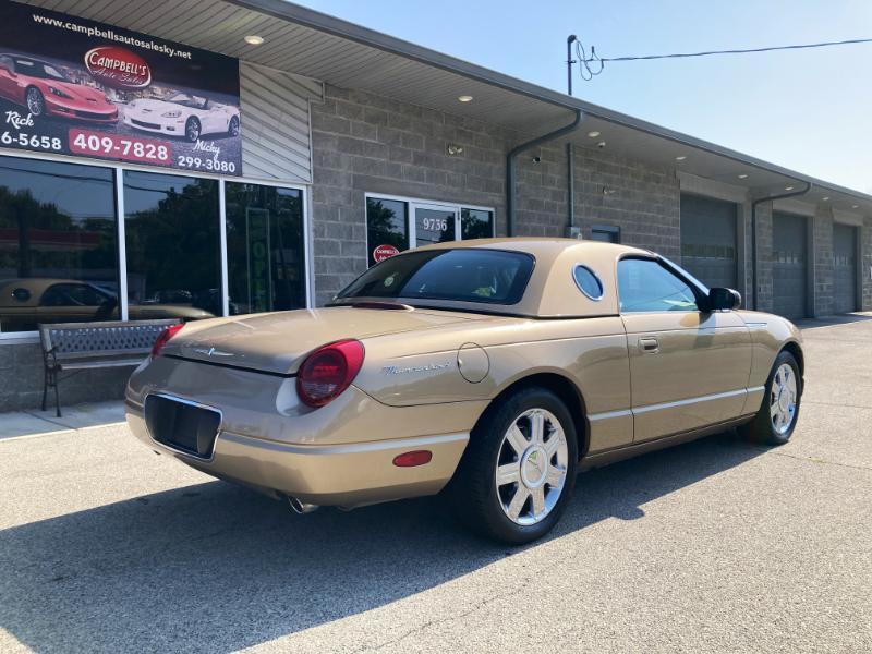 Ford Thunderbird Deluxe 2005