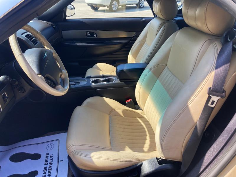 Ford Thunderbird Deluxe 2005