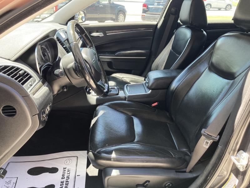 Chrysler 300 Limited RWD 2019