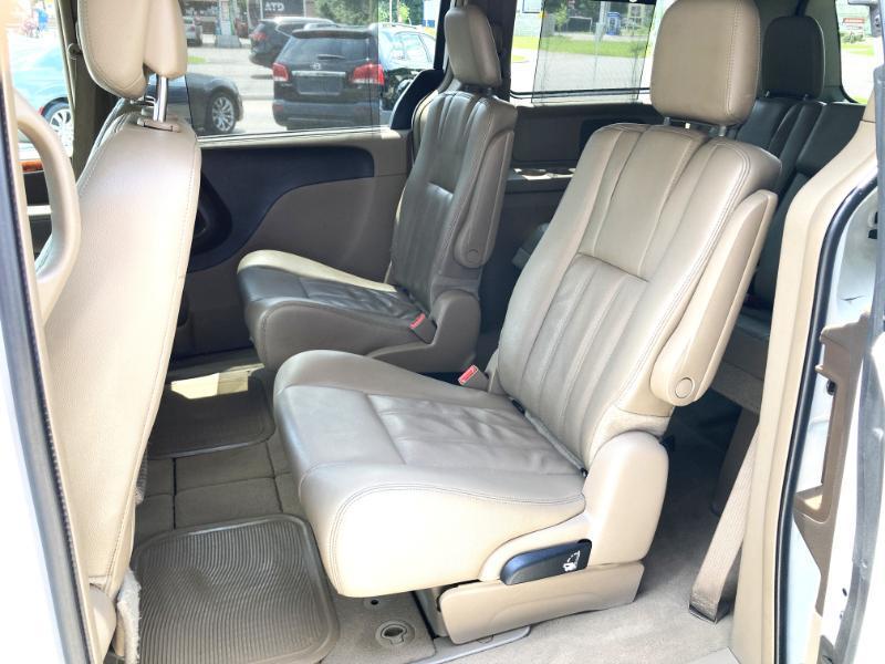 Chrysler Town & Country Touring-L 2014