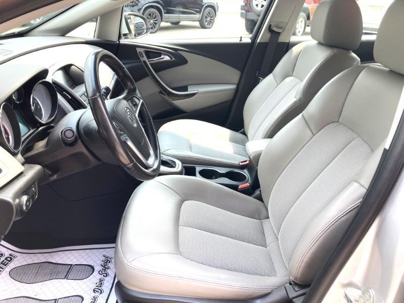 Buick Verano Base 2014