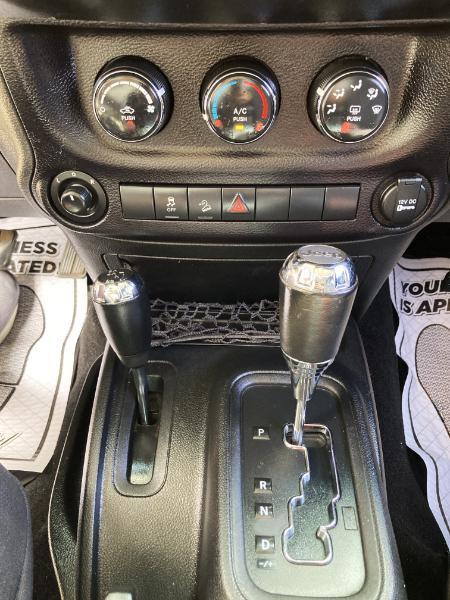 Jeep Wrangler Unlimited Sport 4WD 2015