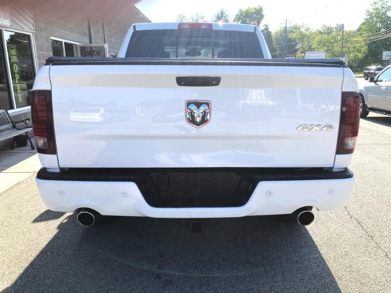 RAM 1500 Sport Crew Cab SWB 4WD 2015