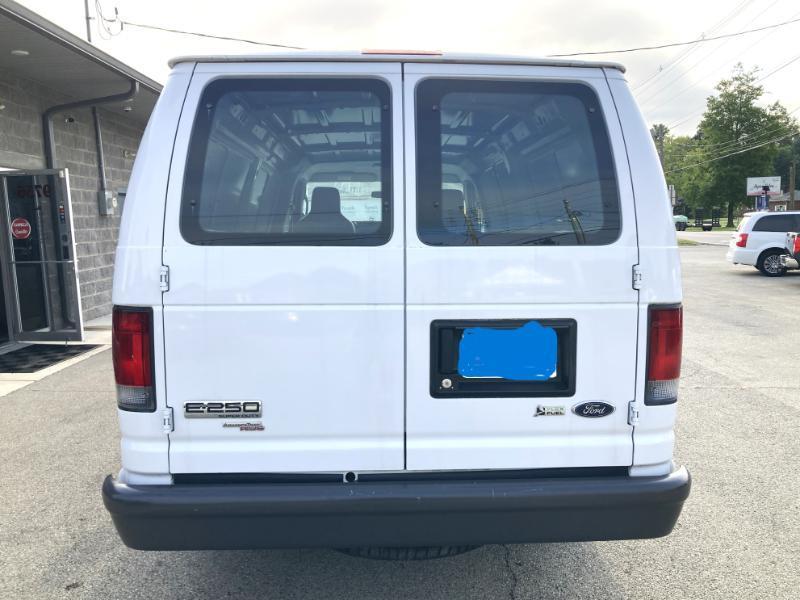 Ford Econoline Cargo  2012